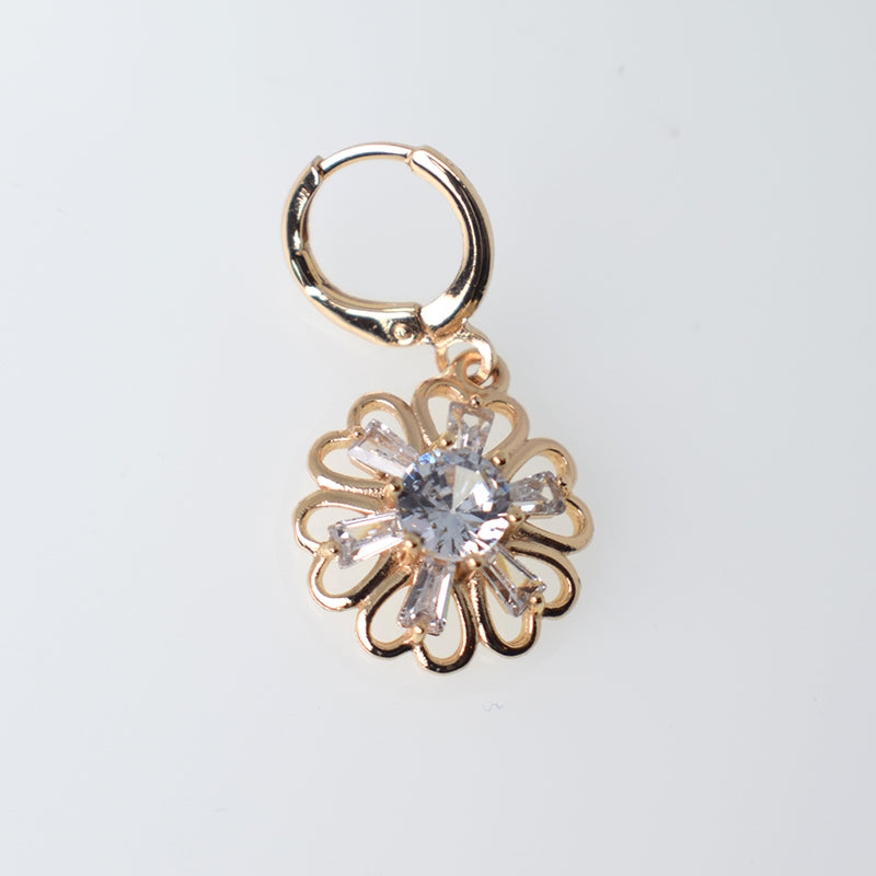 Conjunto Corazón Floral con Zircones - Baño Oro 18K