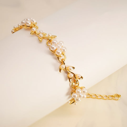 Pulsera Margarita Floral Perlas - Baño Oro 18K