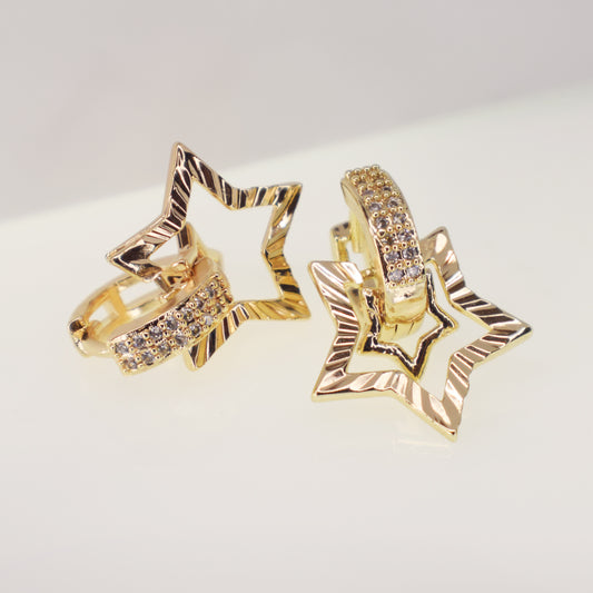 Aretes Estrella Mágica con Pavé en Zircones Tipo Candonga - Baño Oro 18K
