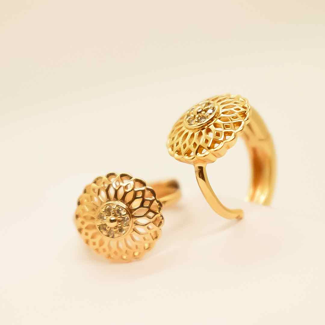 Aretes Mándala de la Suerte con Zircones - Baño Oro de 18K