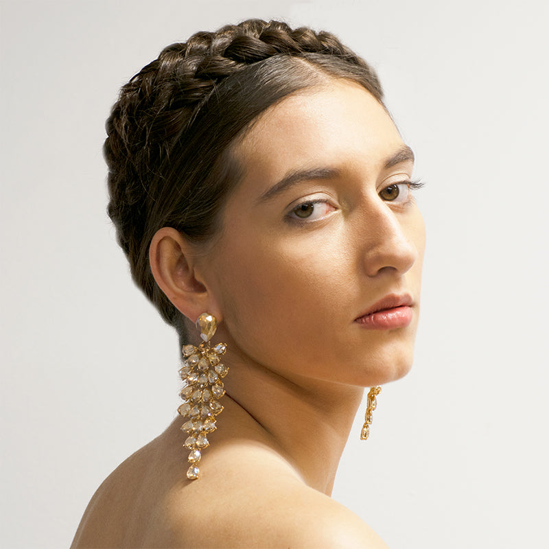 Aretes Largos Lluvia de Cristal Translucidos - Tono Dorado